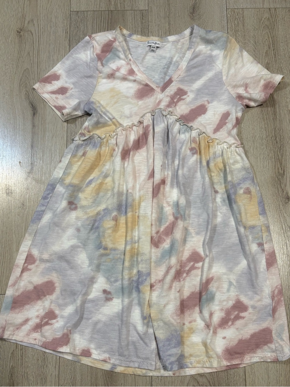 Women’s Medium Love Fire Brand Pastel Tie-Dye V-Neck Dress
